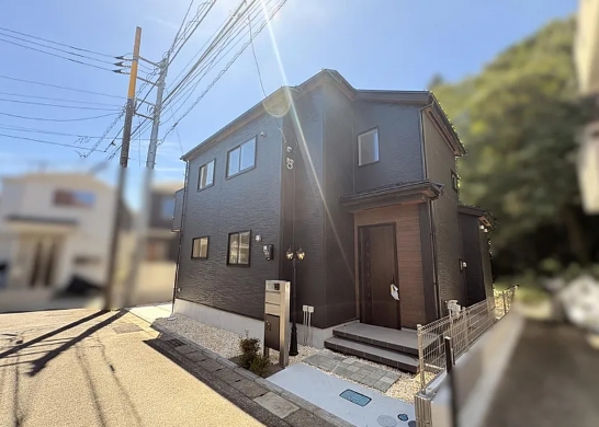 相模原市南区若松1丁目の新築戸建ての外観の写真