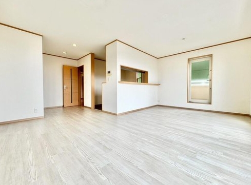 町田市相原町の中古戸建のリビングの写真