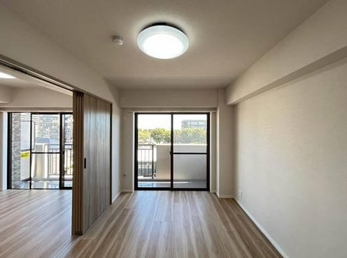 相模原市中央区中央6丁目中古マンションの洋室1の写真