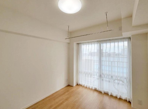 相模原市中央区相模原4丁目中古マンションの洋室2の写真