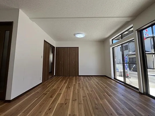 相模原市緑区二本松3丁目の中古戸建てのリビングの写真