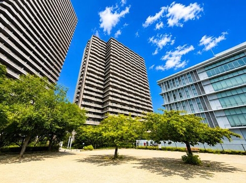 相模原市緑区西橋本5丁目の中古マンションの外観の写真