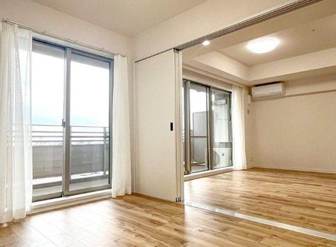 相模原市緑区西橋本5丁目の中古マンションのリビングの写真